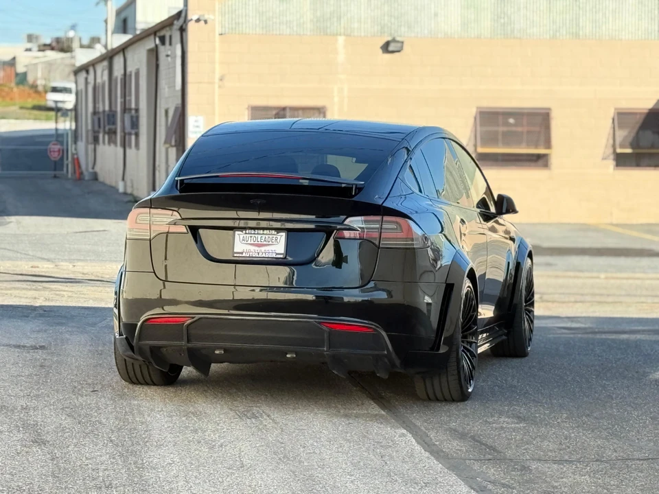 2018 Tesla Model X - Image 18 of 31