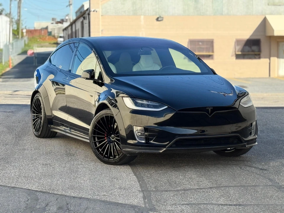 2018 Tesla Model X - Image 25 of 31