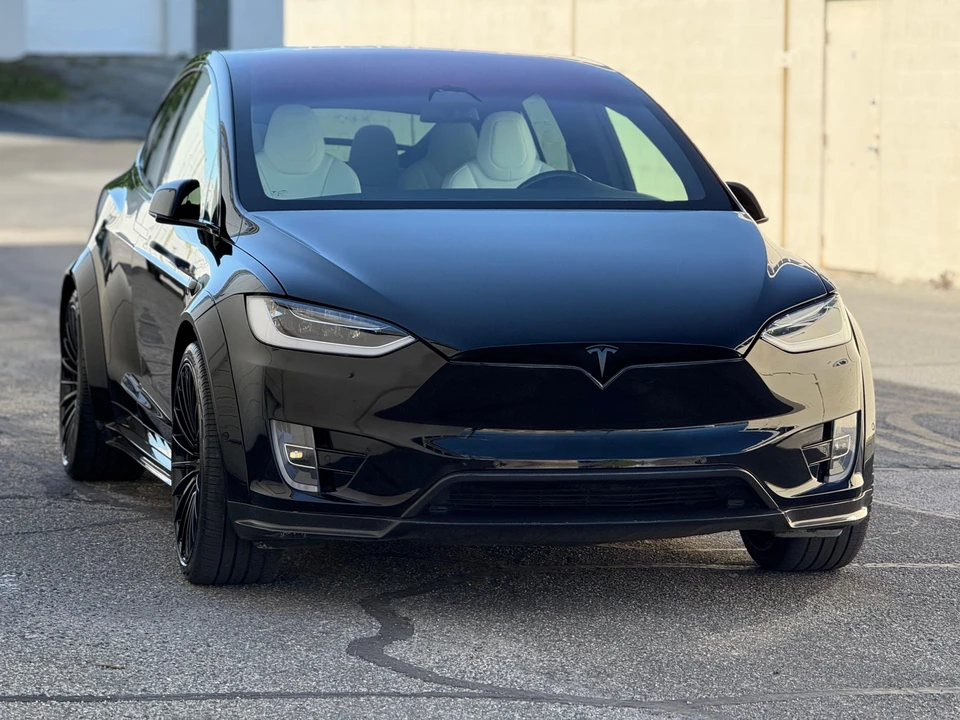 2018 Tesla Model X - Image 28 of 31