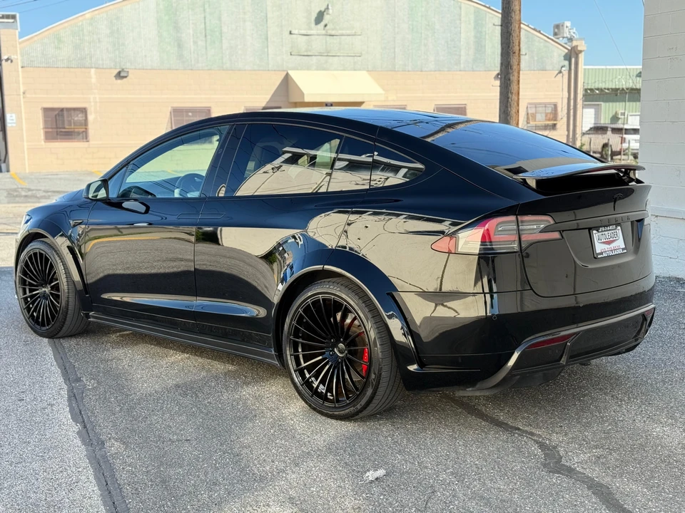 2018 Tesla Model X - Image 9 of 31