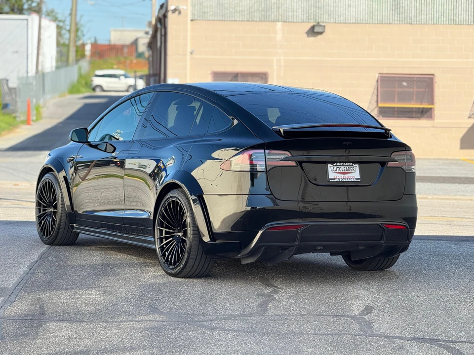 2018 Tesla Model X - Image 13 of 31