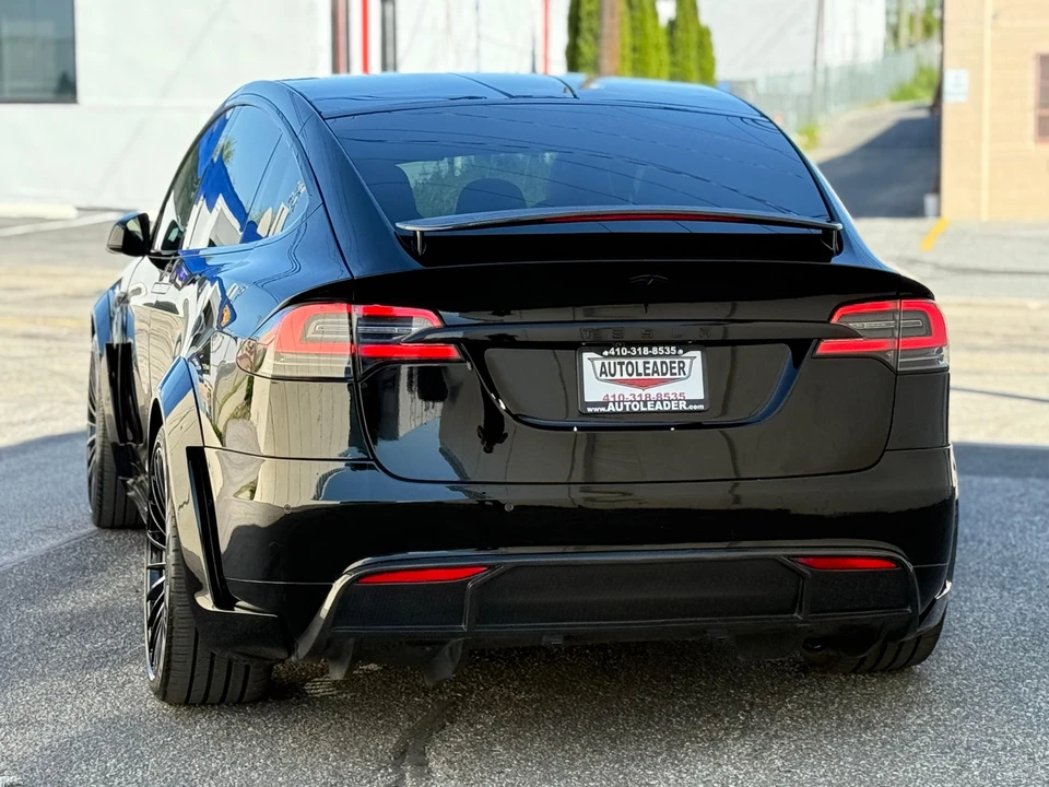 2018 Tesla Model X - Image 15 of 31