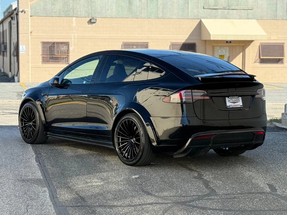 2018 Tesla Model X - Image 11 of 31