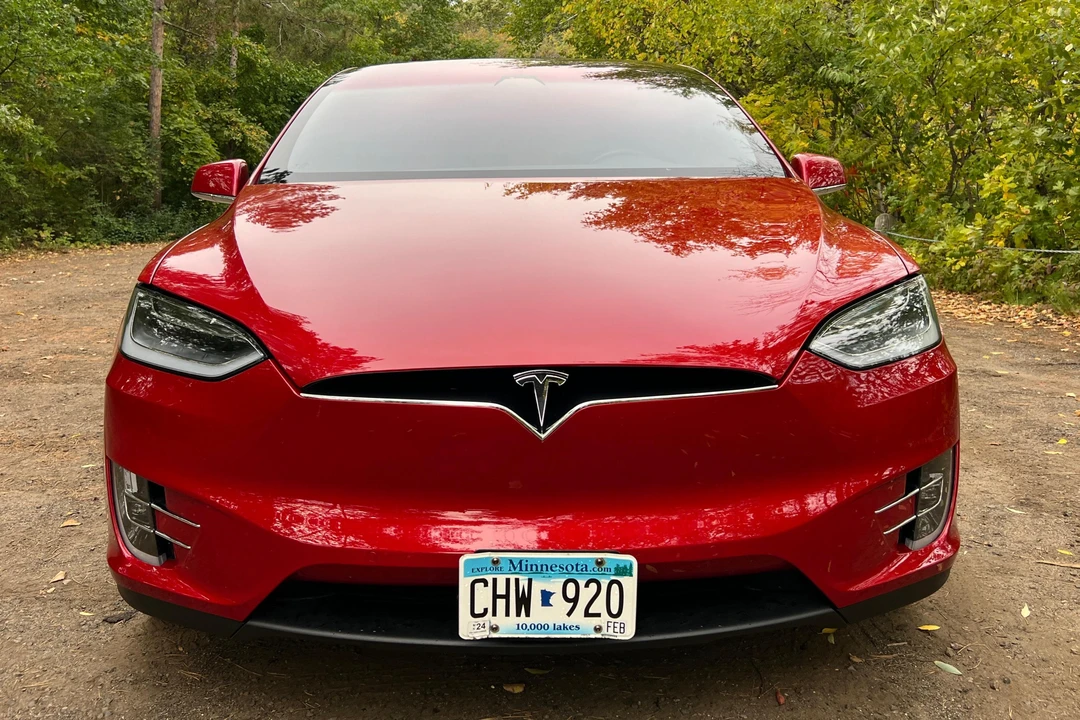 2018 Tesla Model X - Image 2 of 31