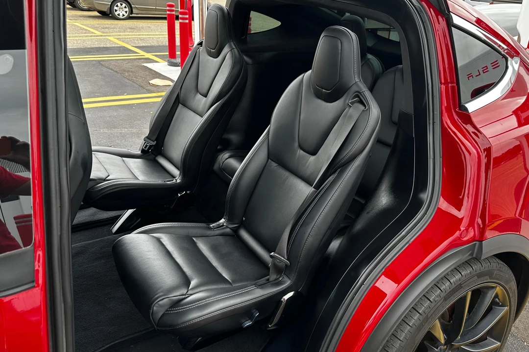 2018 Tesla Model X - Image 25 of 31