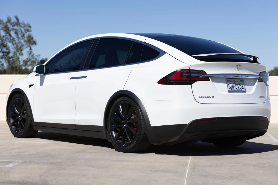 2018 Tesla Model X - Image 4 of 31