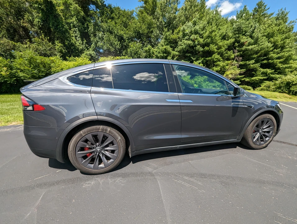 2018 Tesla Model X - Image 30 of 31