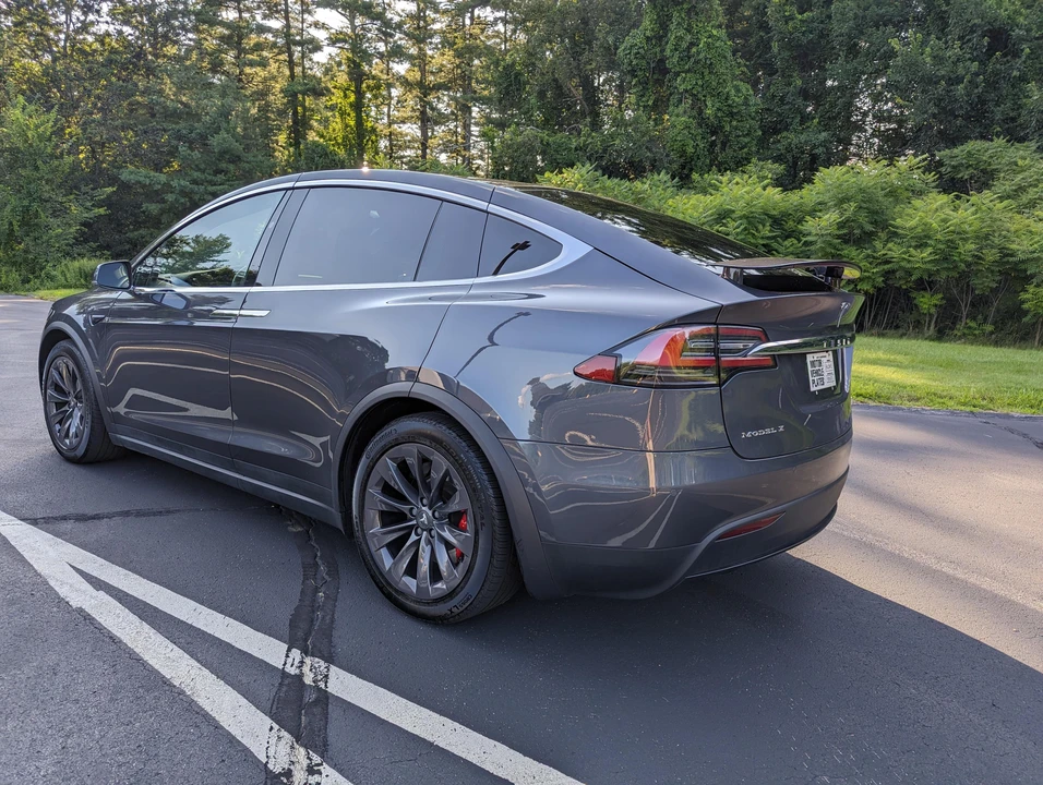 2018 Tesla Model X - Image 18 of 31