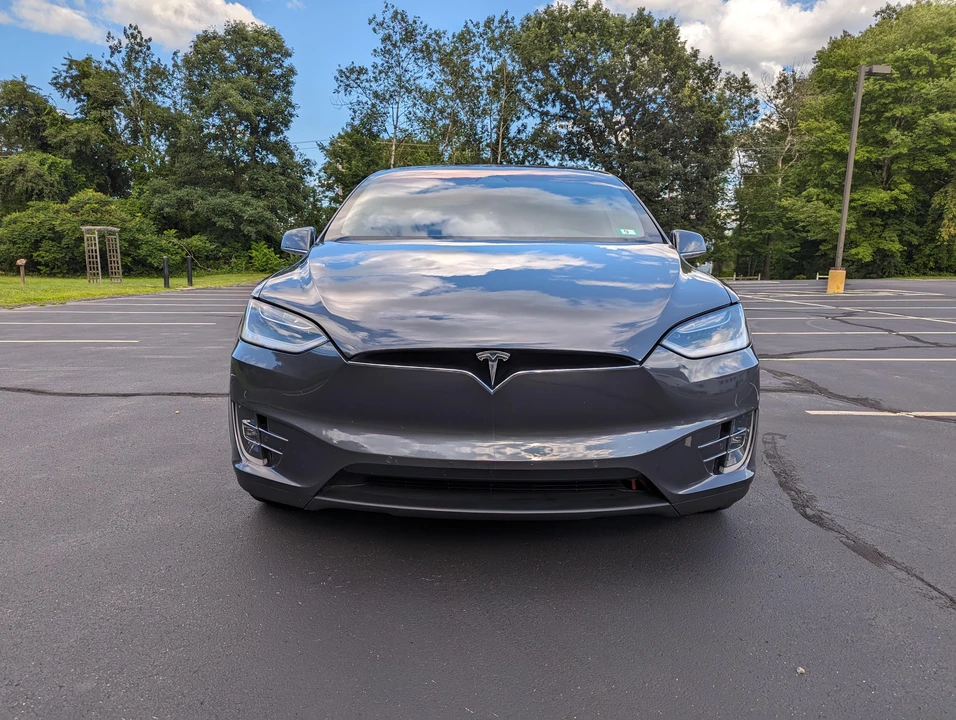 2018 Tesla Model X - Image 8 of 31
