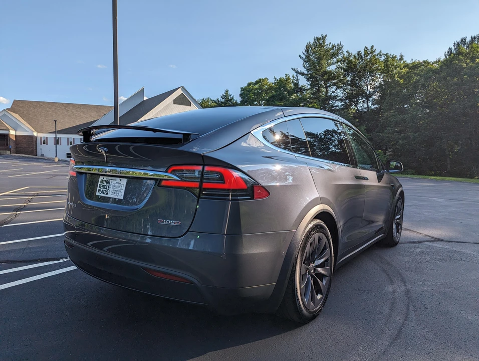 2018 Tesla Model X - Image 27 of 31