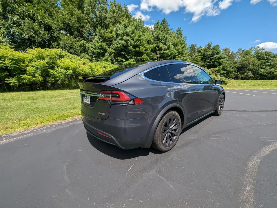 2018 Tesla Model X - Image 29 of 31