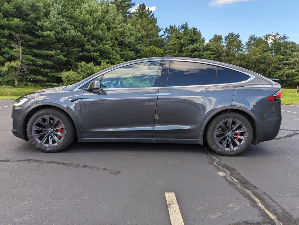 2018 Tesla Model X - Image 17 of 31