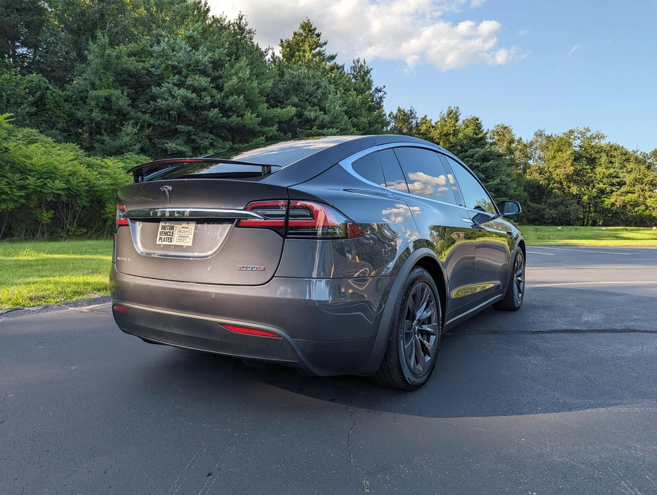 2018 Tesla Model X - Image 26 of 31