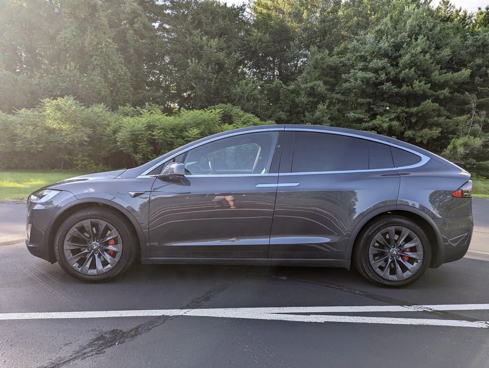 2018 Tesla Model X - Image 16 of 31