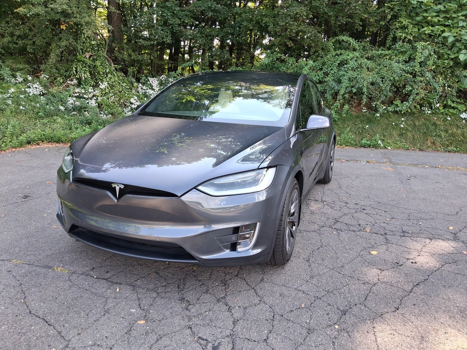 2018 Tesla Model X - Image 7 of 31