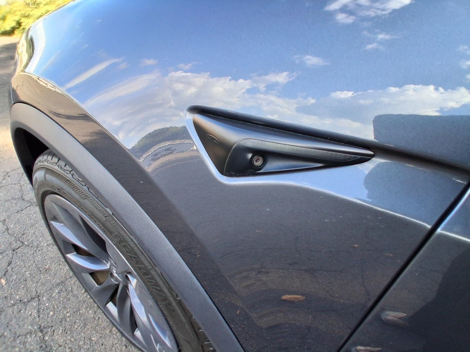 2018 Tesla Model X - Image 26 of 31