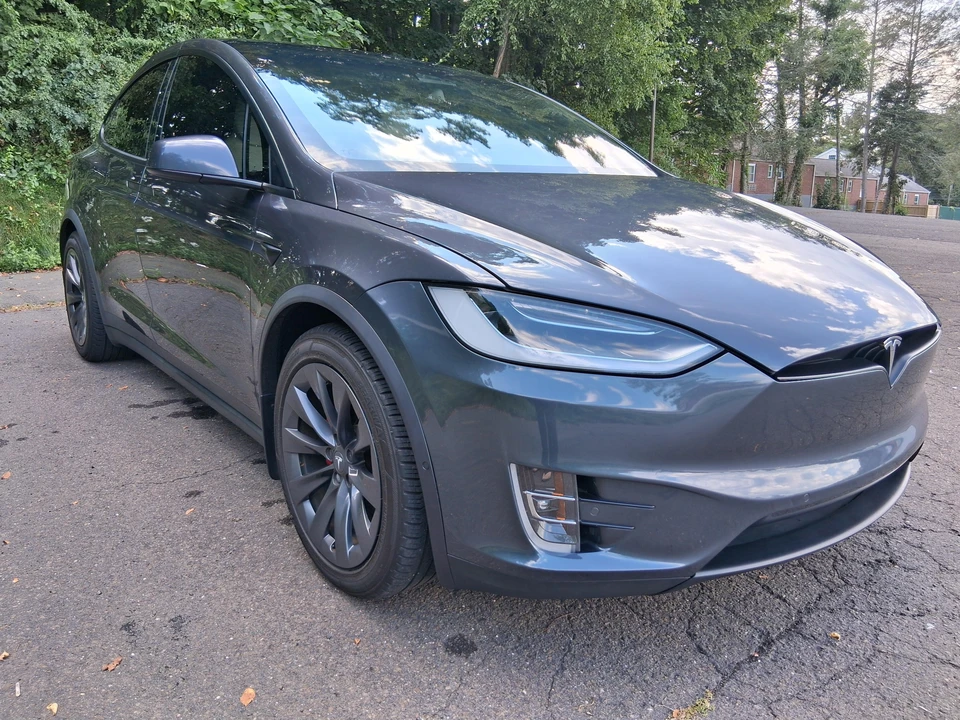2018 Tesla Model X - Image 17 of 31