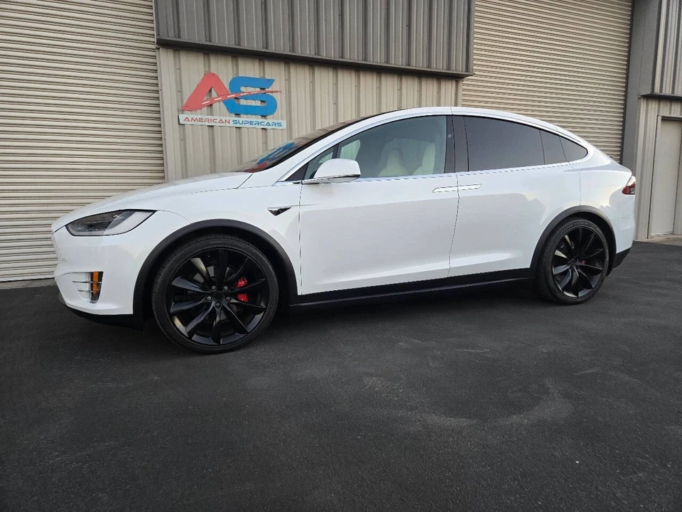 2018 Tesla Model X - Image 2 of 21