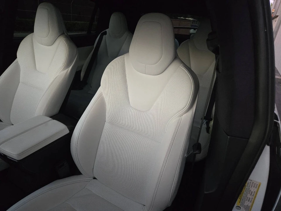 2018 Tesla Model X - Image 19 of 21