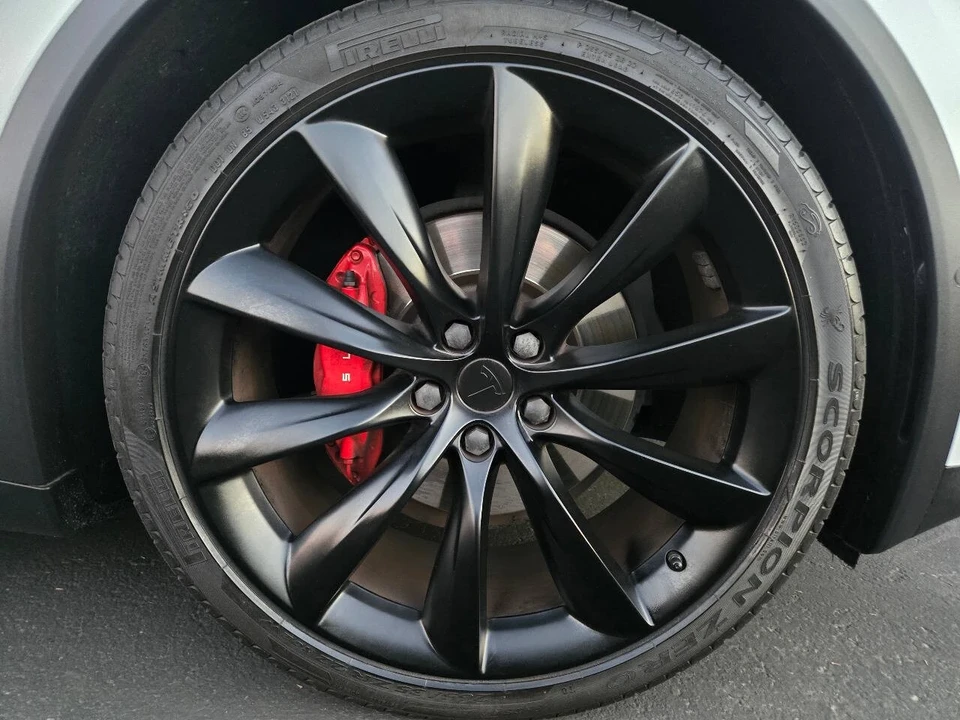 2018 Tesla Model X - Image 17 of 21