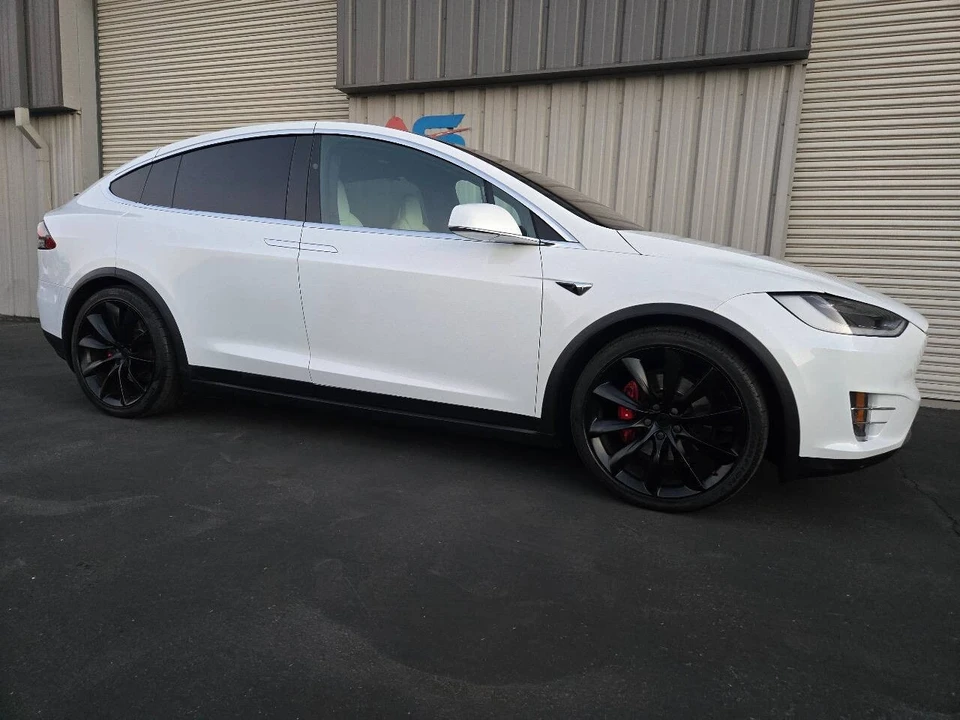 2018 Tesla Model X - Image 10 of 21