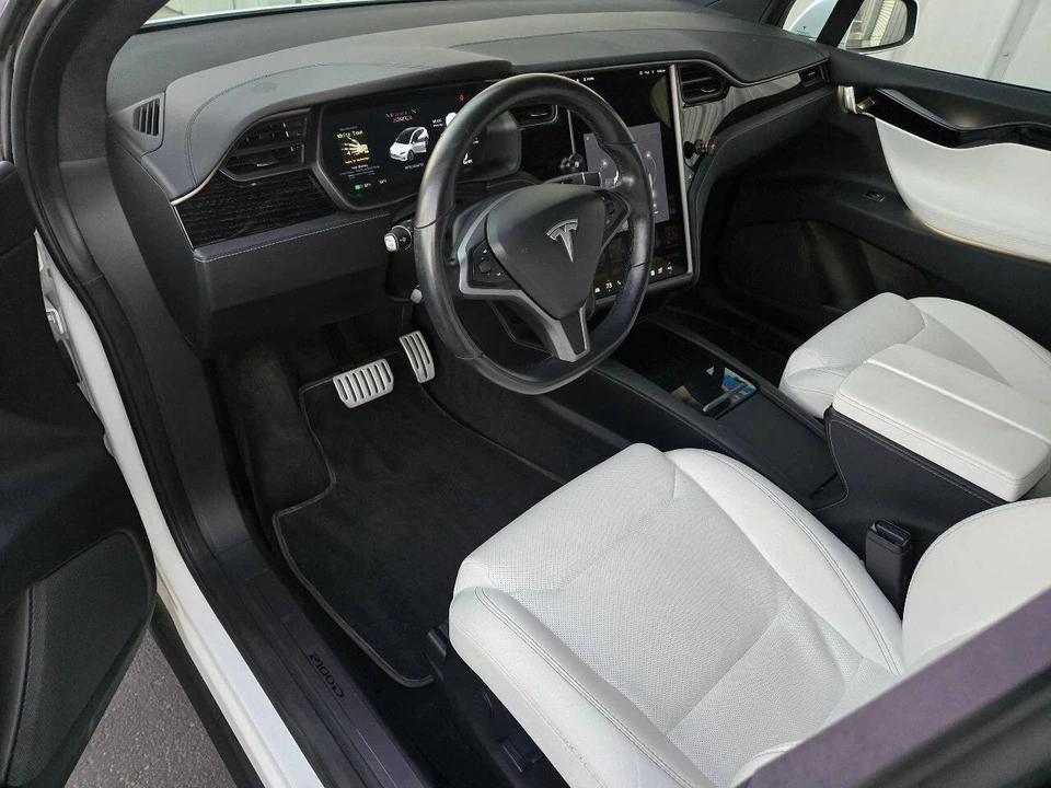 2018 Tesla Model X - Image 18 of 21