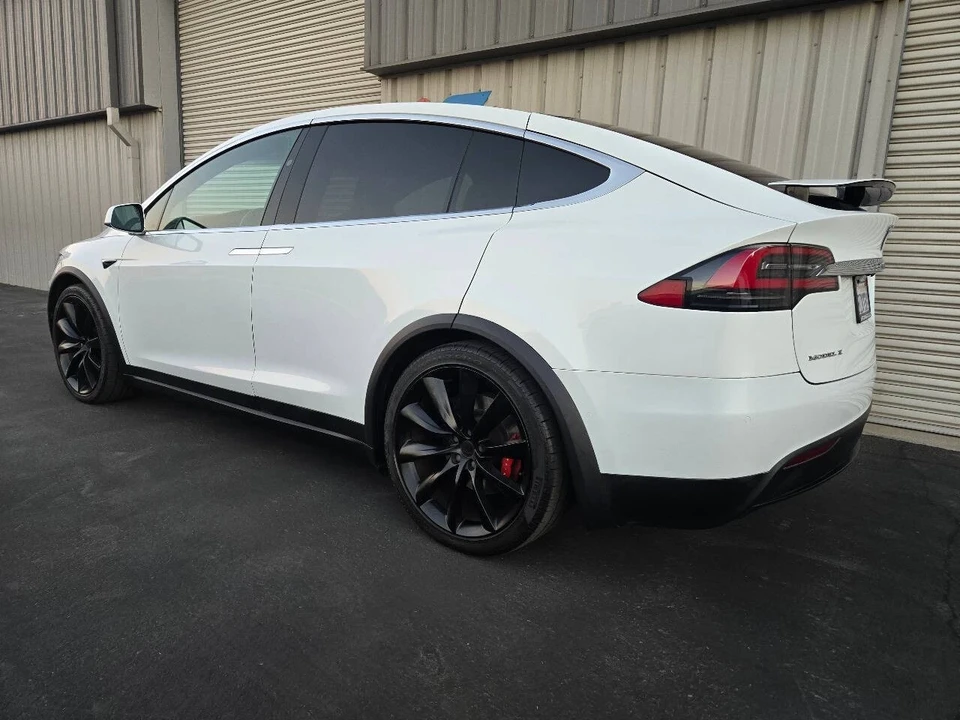 2018 Tesla Model X - Image 5 of 21