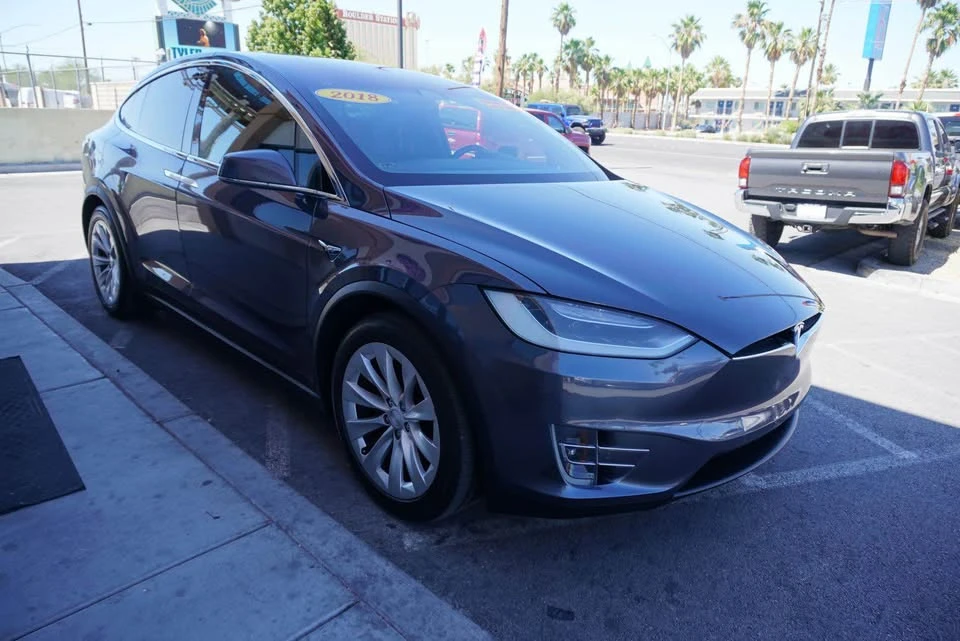 2018 Tesla Model X - Image 4 of 13