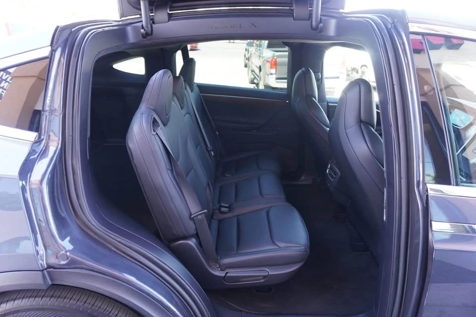 2018 Tesla Model X - Image 11 of 13