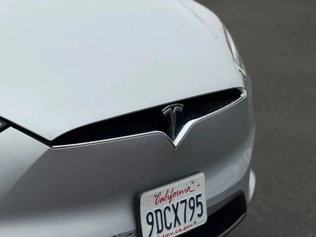 2018 Tesla Model X - Image 4 of 12