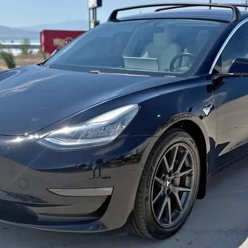 2018 Tesla Model 3 Long Range AWD