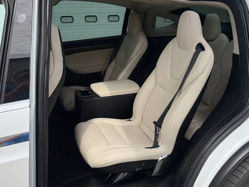 2018 Tesla Model X - Image 5 of 7