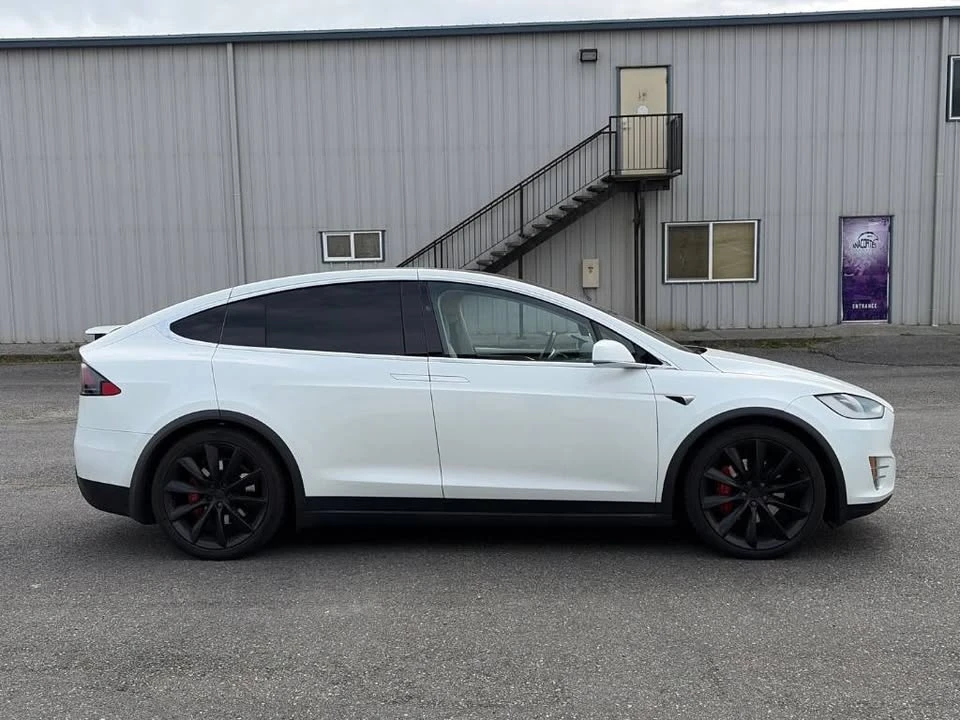 2018 Tesla Model X - Image 4 of 7