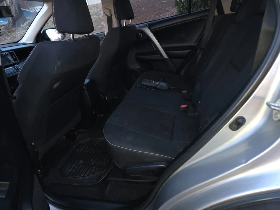 2018 Toyota RAV4 4th Gen - Image 8 of 12
