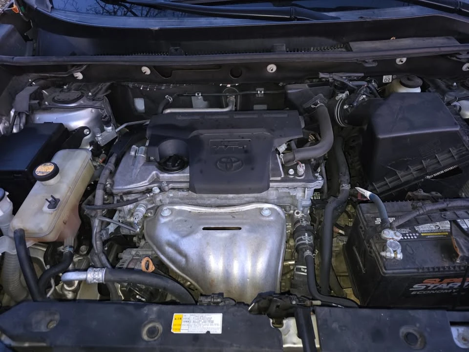 2018 Toyota RAV4 4th Gen - Image 9 of 12