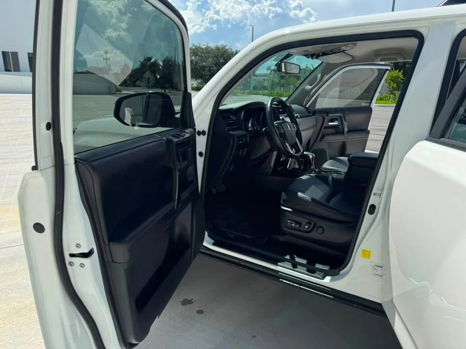 2018 Toyota 4Runner 5th Gen - Image 4 of 11