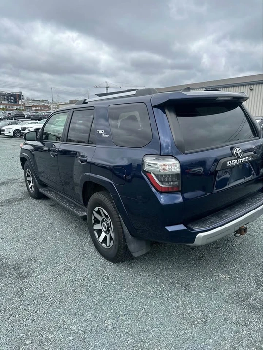 2018 Toyota 4Runner 5th Gen - Image 8 of 17