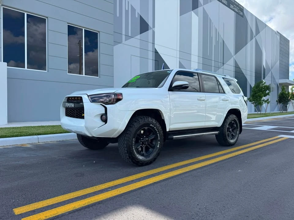 2018 Toyota 4Runner 5th Gen - Image 4 of 9