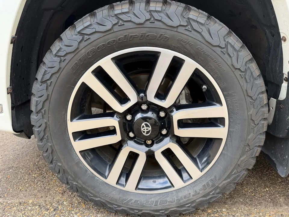 2018 Toyota 4Runner 5th Gen - Image 9 of 18