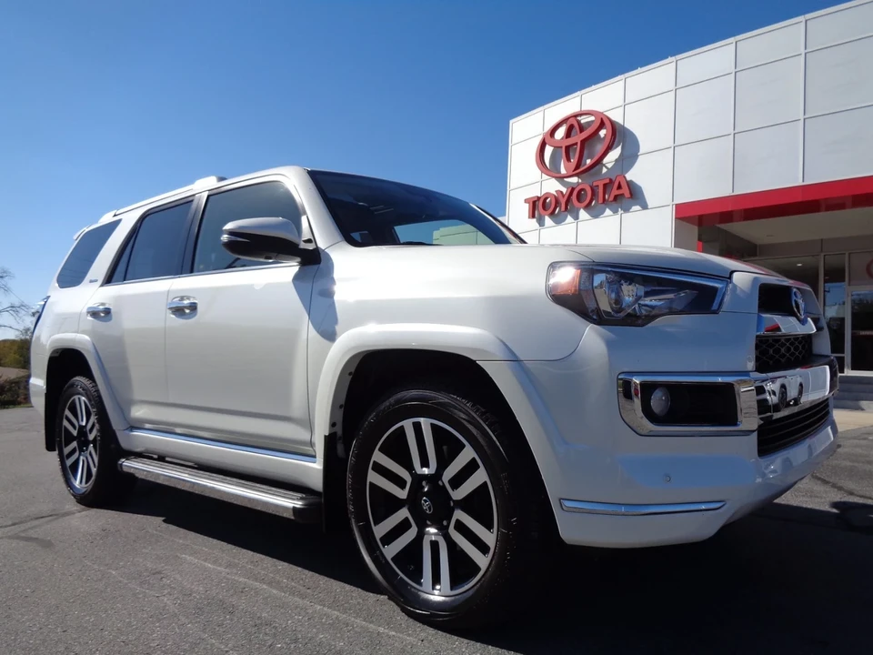 2018 Toyota 4Runner 5th Gen - Image 2 of 21