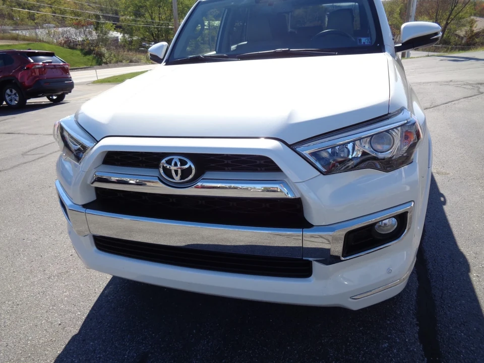 2018 Toyota 4Runner 5th Gen - Image 9 of 21