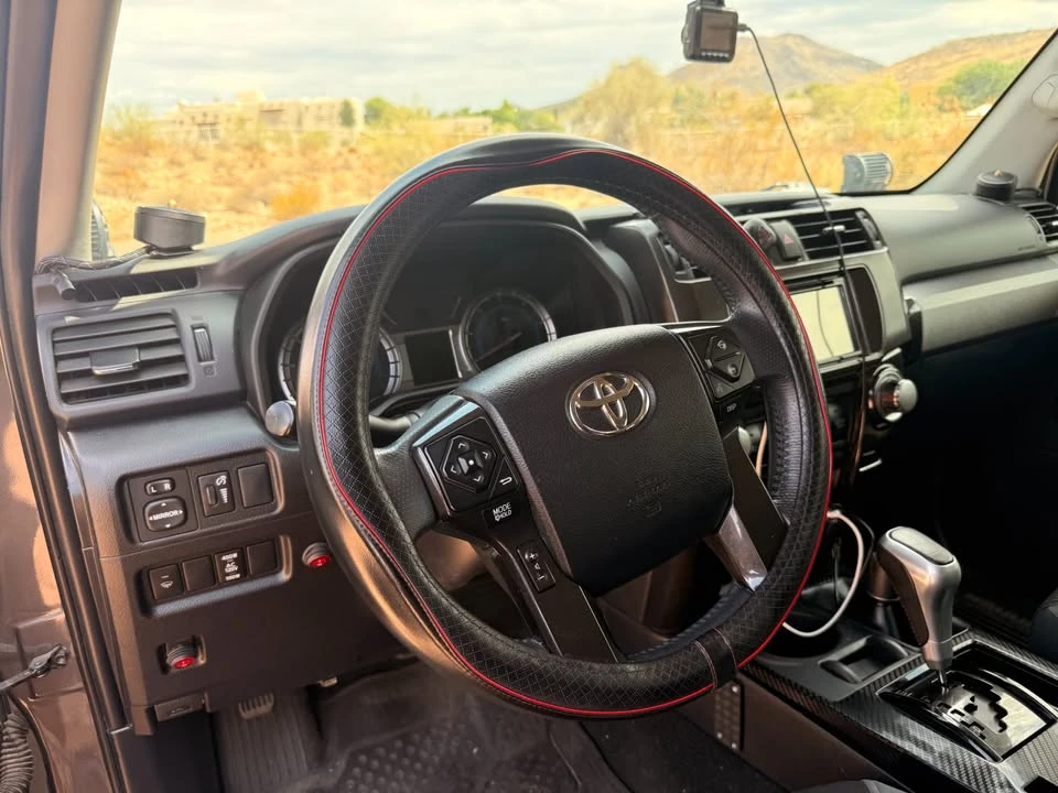 2018 Toyota 4Runner 5th Gen - Image 9 of 12