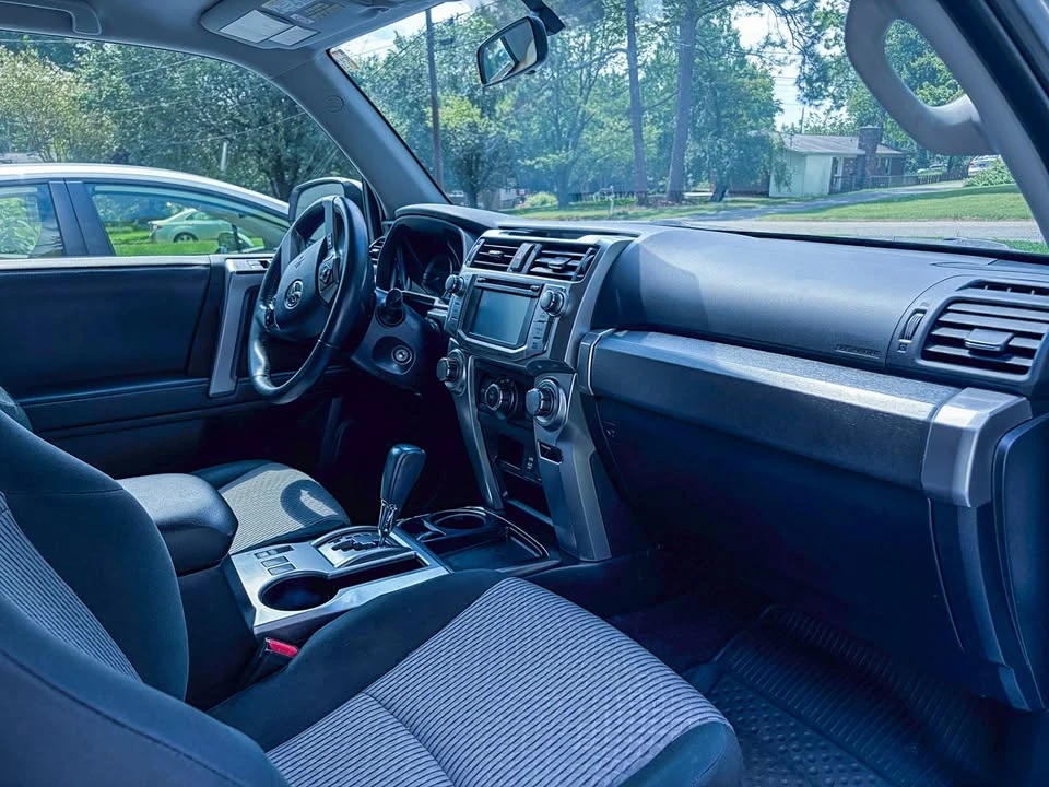 2018 Toyota 4Runner 5th Gen - Image 7 of 10