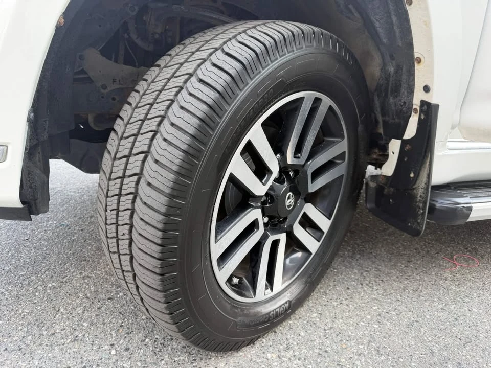 2018 Toyota 4Runner 5th Gen - Image 19 of 20