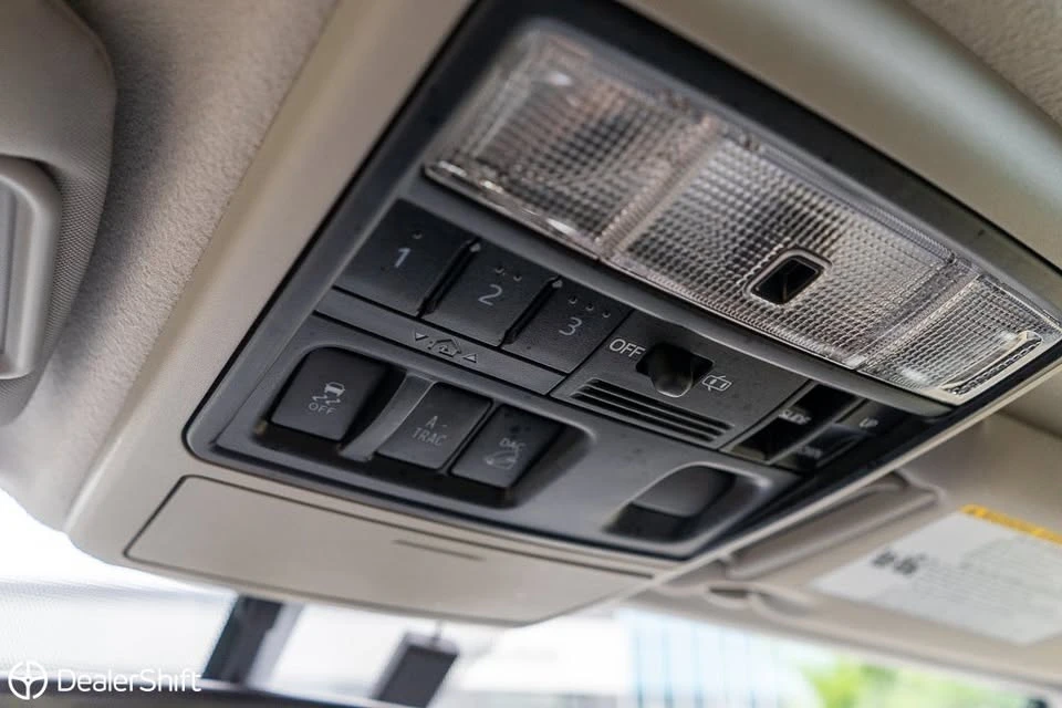 2018 Toyota 4Runner 5th Gen - Image 17 of 20