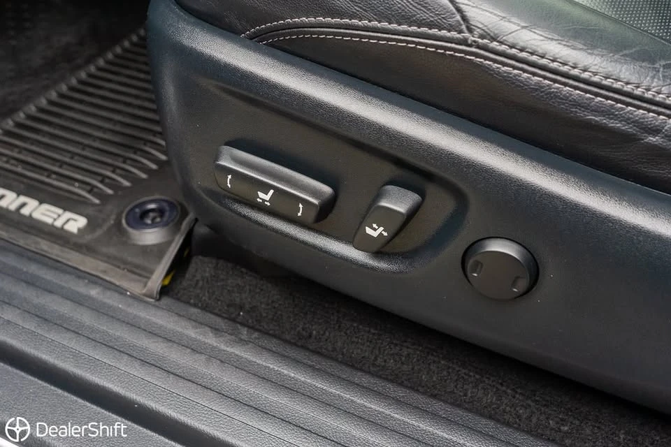 2018 Toyota 4Runner 5th Gen - Image 19 of 20