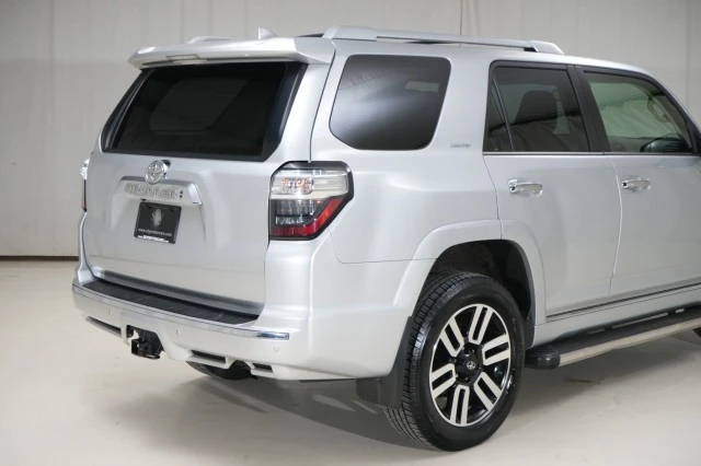 2018 Toyota 4Runner 5th Gen - Image 17 of 21