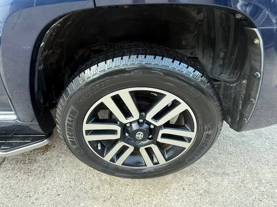 2018 Toyota 4Runner 5th Gen - Image 12 of 20