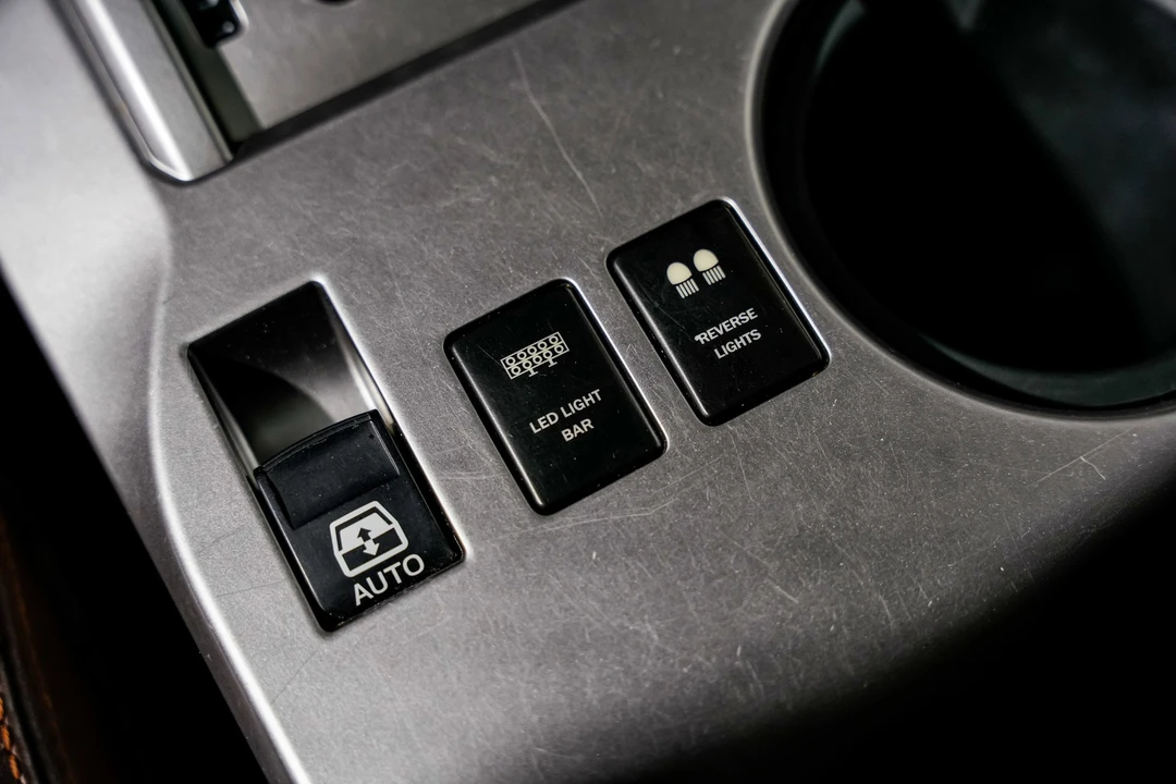 2018 Toyota 4Runner 5th Gen - Image 19 of 21