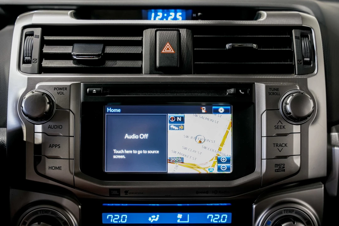 2018 Toyota 4Runner 5th Gen - Image 14 of 21